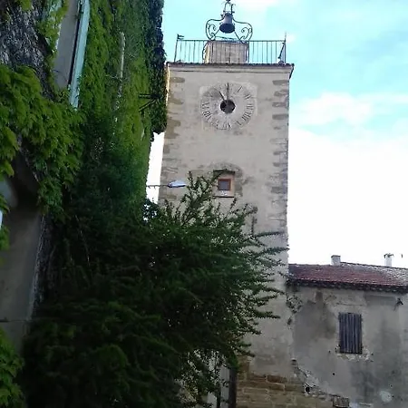 Daire Maly Appart Avec Balcon Et 1 Studio En Rez-de-chaussee